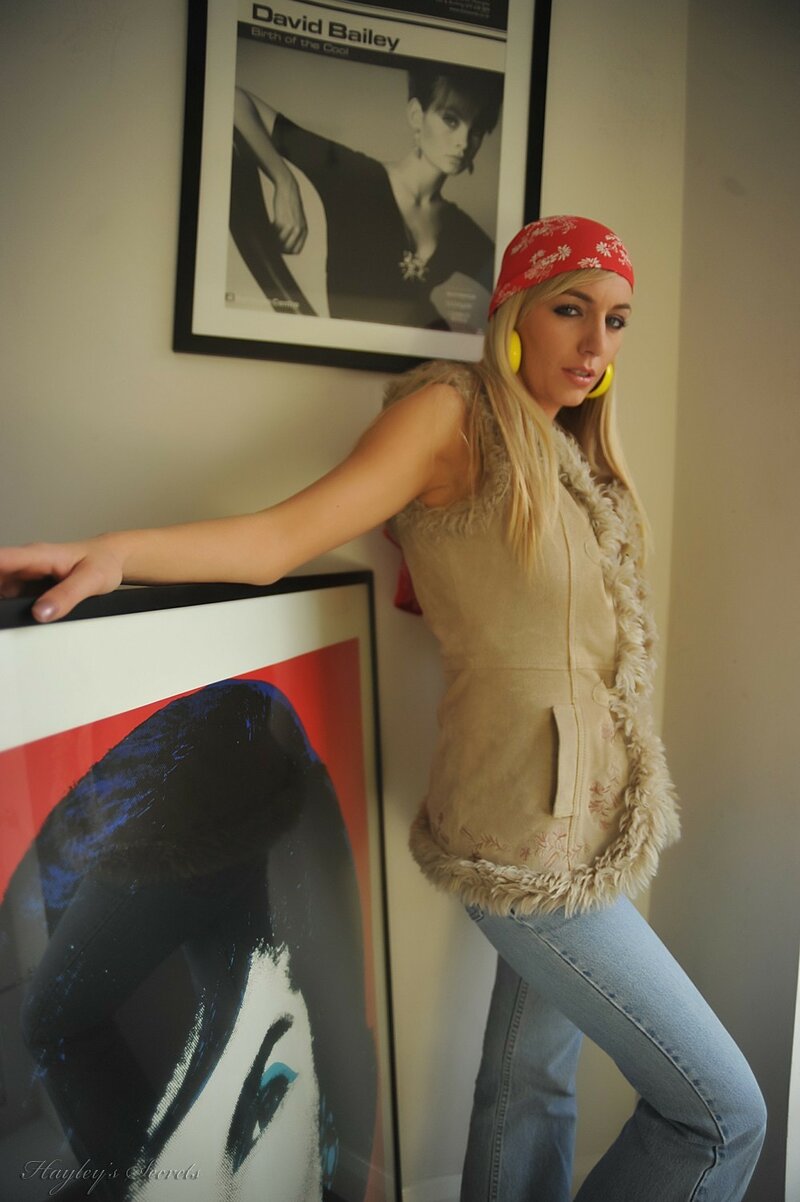 Лена, 25